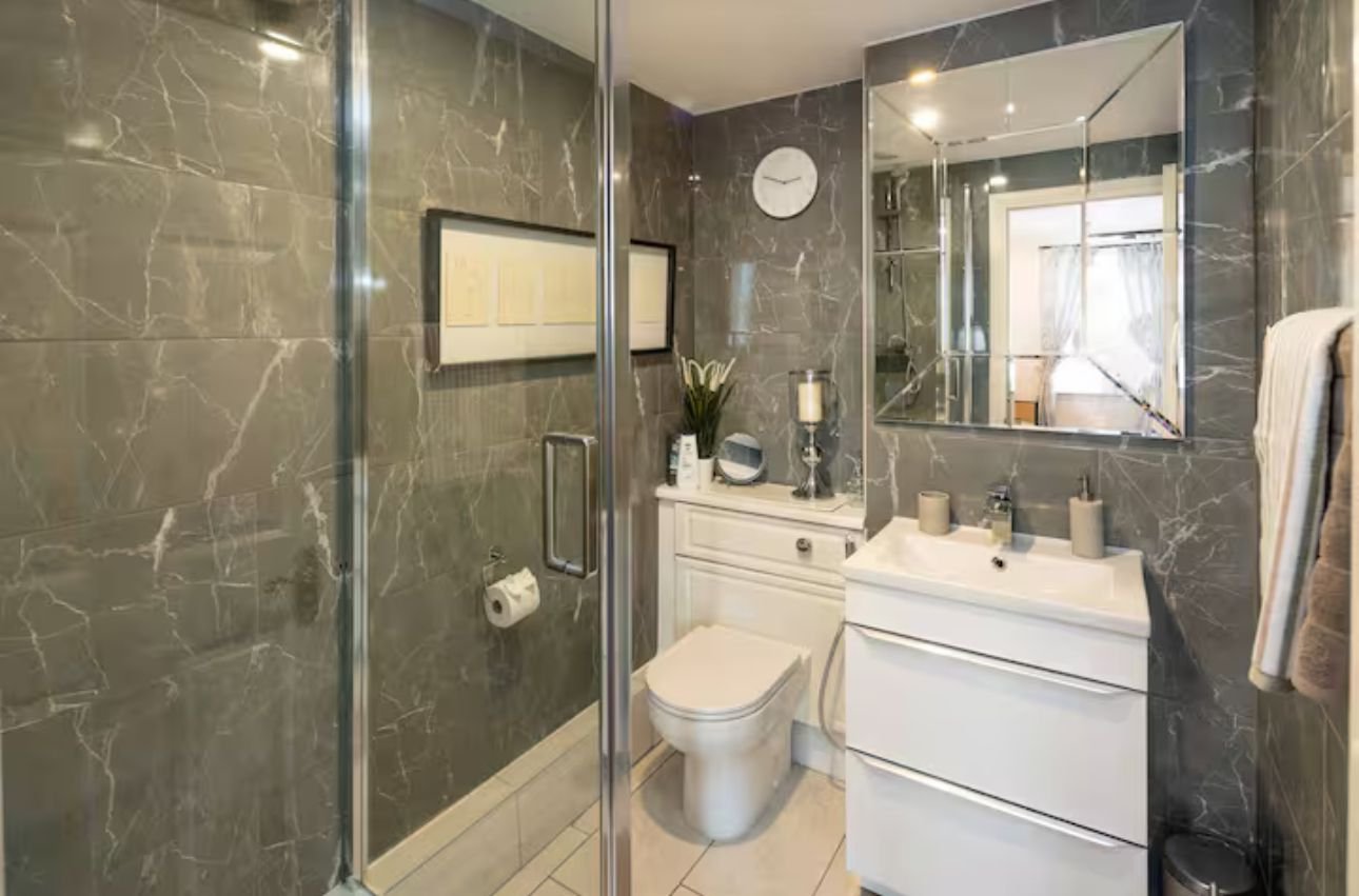 Convert Wet Room in Ealing